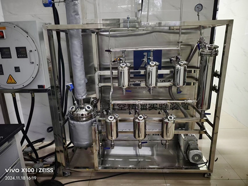 高真空低压降精馏塔装置